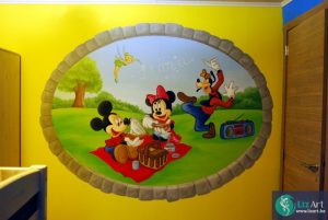 Muurschildering picknick met Mickey, Minnie en Goofy