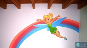 Muurschildering Tinkerbel en regenboog