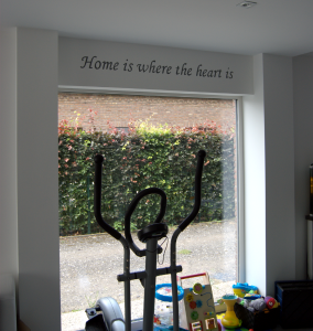 muurtekst-home-the-is-where-the-hart-is